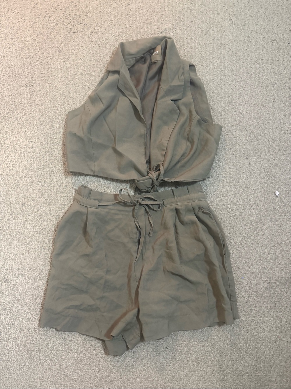 Women's Two-Piece Set - Picture 5 of 7